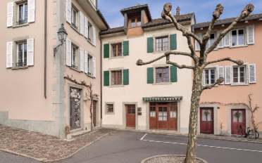 Maison contiguë 11 pièces - image - 1