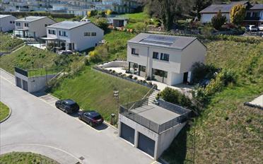 Villa 4.5 Zimmer - image - 1