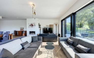 Villa 5.5 Zimmer - image - 1