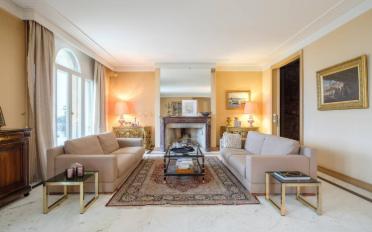 Villa 18 Zimmer - image - 4