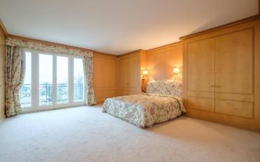 Villa 18 Zimmer - image - 9