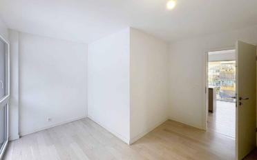 Apartment 4 rooms - image - 8