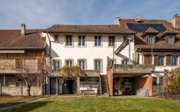 Reihenfamilienhaus 11.5 Zimmer - image - 1