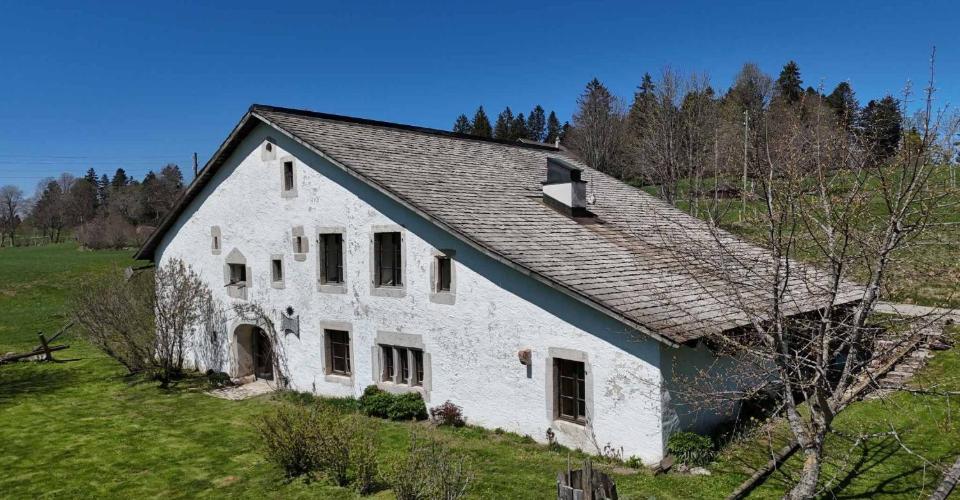 Ferme jurassienne restaurée du XVII? siècle