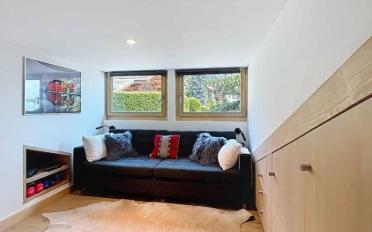 Furnished flat 6 rooms - image - 9