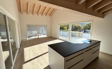 Attic flat 5.5 rooms - image - 1