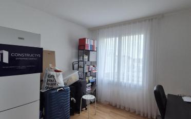 Apartment 4 rooms - image - 9
