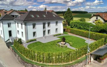 Einfamilienhaus 10.5 Zimmer - image - 1