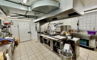 Hotel 12 rooms - image - 11