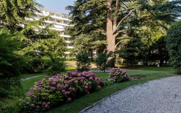Apartment 4 rooms - image - 9