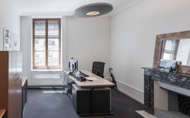 Office - image - 4