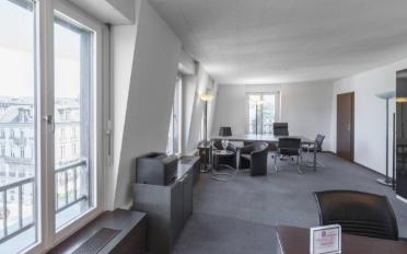 Office - image - 10