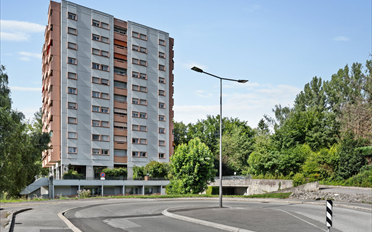 Place à motos extérieure - image - 1