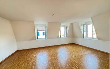 Dernier étage 3 pièces - image - 2