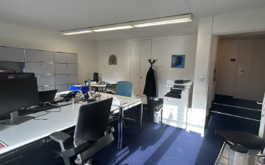 Office - image - 6