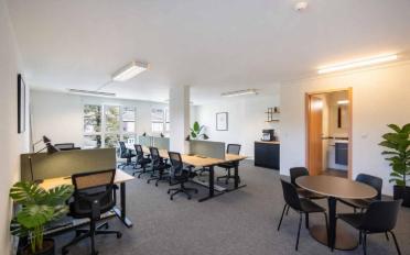 Office - image - 4