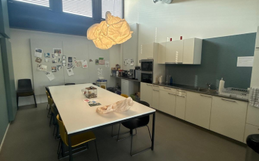 Office - image - 9