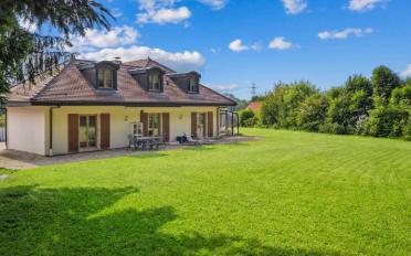 Villa 7.5 pièces - image - 3