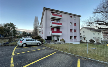 Place à motos extérieure - image - 1