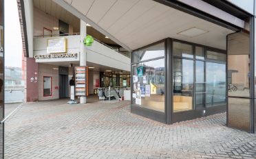Commercial - image - 1