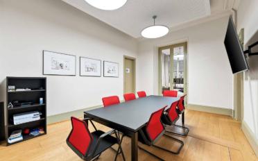 Office - image - 4