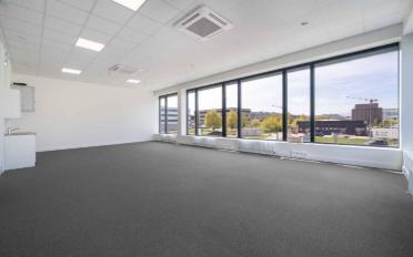 Office - image - 4