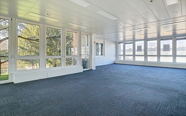 Office - image - 4