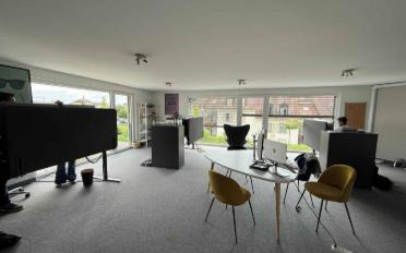 Bureau - image - 2