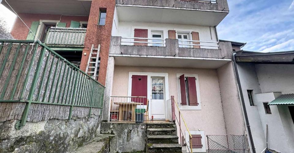 Charmant immeuble de 3 appartements