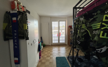 Apartment 4 rooms - image - 3