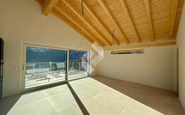 Attique 3.5 pièces - image - 1