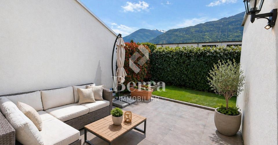 Charmante et spacieuse villa mitoyenne : avec chambre et salle de bain au rez + galetas