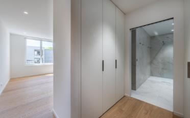 Apartment 6 rooms - image - 8