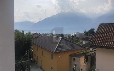 Residential building 10.5 rooms - image - 1