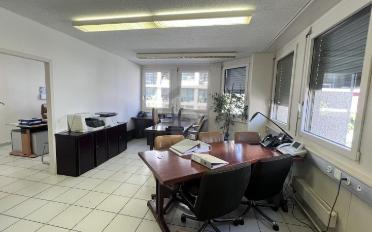 Bureau 4 pièces - image - 2