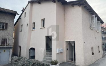 Reihenfamilienhaus 11.5 Zimmer - image - 2