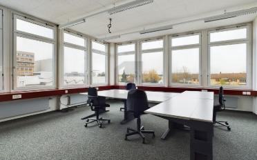 Office - image - 4