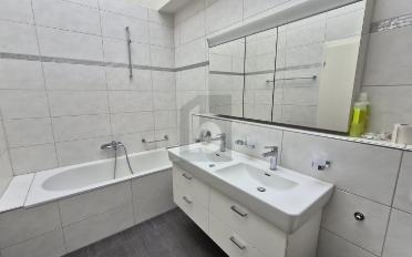 Dachwohnung 3.5 Zimmer - image - 5