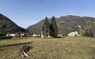 Building land - image - 3