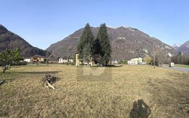 Building land - image - 1