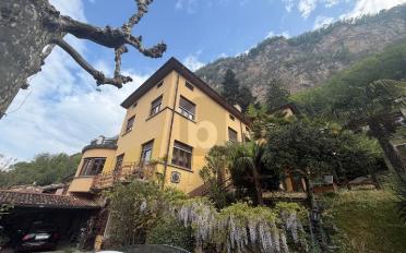 Villa 7.5 pièces - image - 2