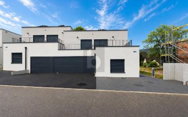 Doppeleinfamilienhaus 5.5 Zimmer - image - 1
