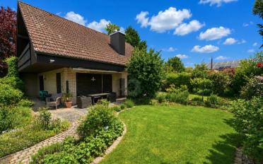 Einfamilienhaus 5.5 Zimmer - image - 1