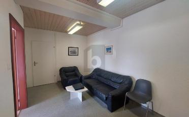 Bureau 4 pièces - image - 1