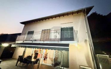 Einfamilienhaus 7.5 Zimmer - image - 1