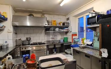Restaurant 2.5 Zimmer - image - 4