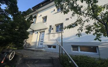Bifamiliar house 4.5 rooms - image - 1