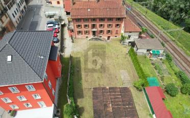 Einfamilienhaus 7.5 Zimmer - image - 1