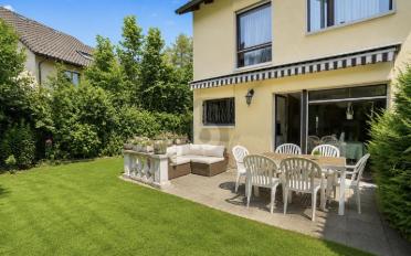 Doppeleinfamilienhaus 6.5 Zimmer - image - 1