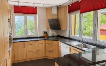 Maison 8.5 pièces - image - 4